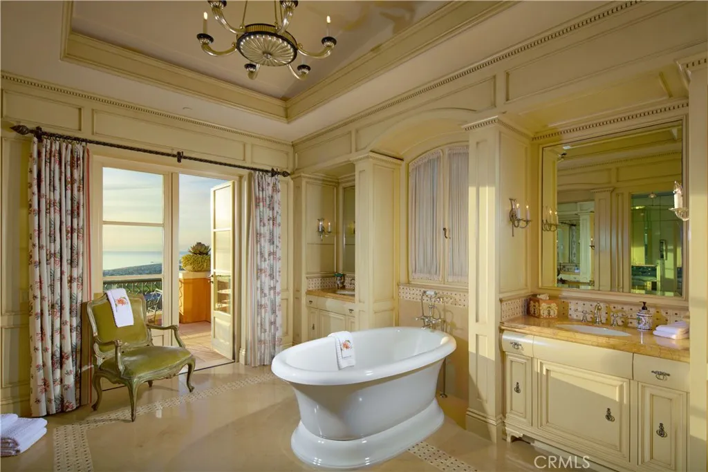 5 Pelican Vista Drive, Newport Coast, California 92657 home-pic-46