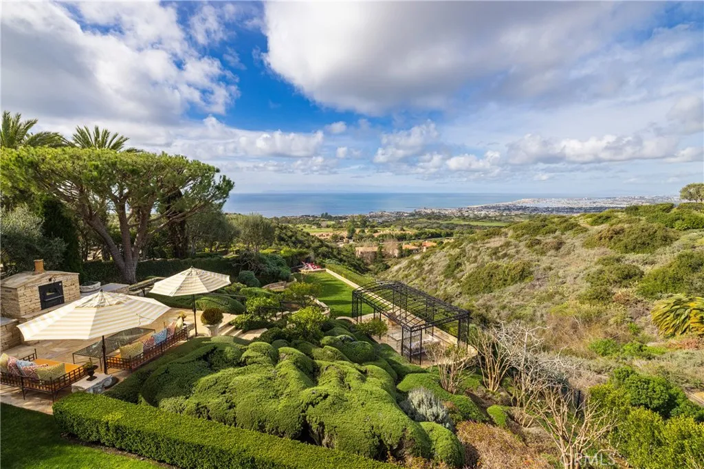 5 Pelican Vista Drive, Newport Coast, California 92657 home-pic-65