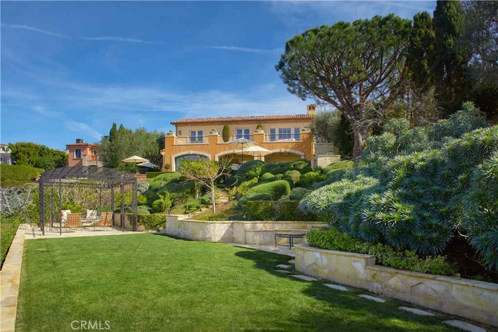5 Pelican Vista Drive, Newport Coast, California 92657 home-pic-32