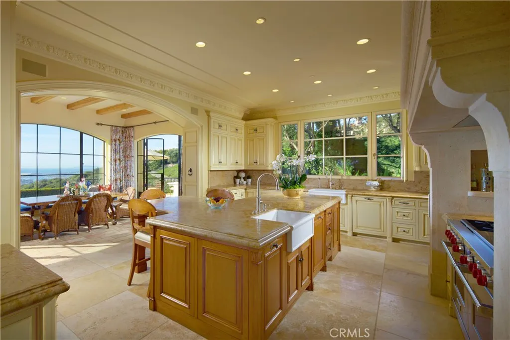 5 Pelican Vista Drive, Newport Coast, California 92657 home-pic-19