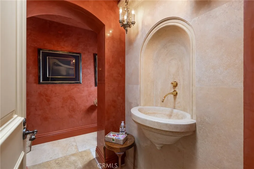 5 Pelican Vista Drive, Newport Coast, California 92657 home-pic-36