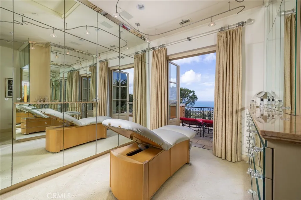 5 Pelican Vista Drive, Newport Coast, California 92657 home-pic-47