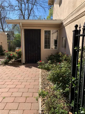 2700 32nd Street, Sacramento, California 95817