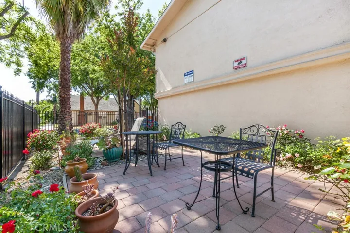 2700 32nd Street, Sacramento, California 95817