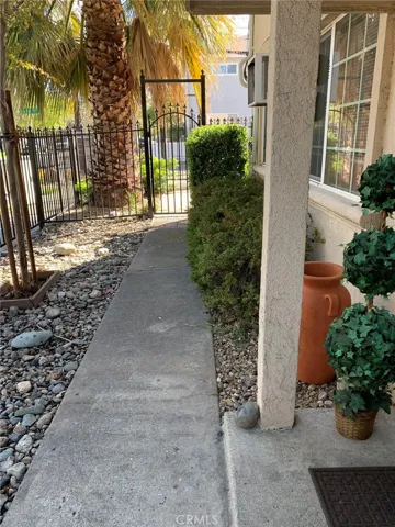 2700 32nd Street, Sacramento, California 95817