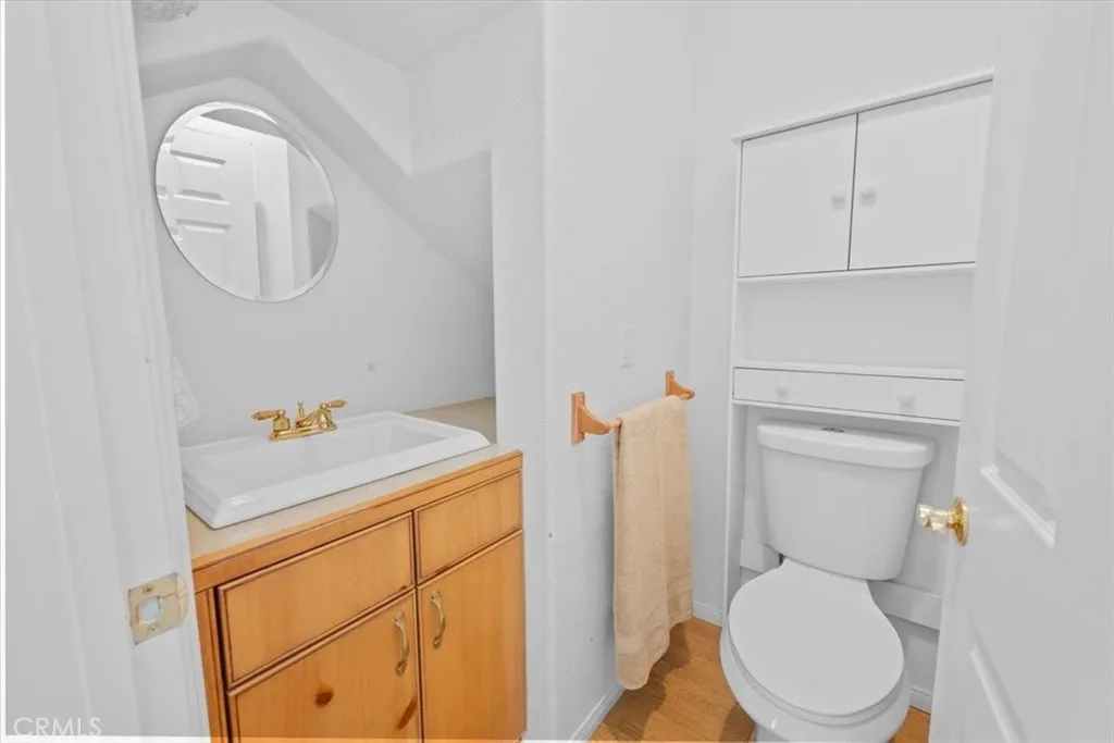 38512 North Shore Drive, Fawnskin, California 92333 home-pic-34