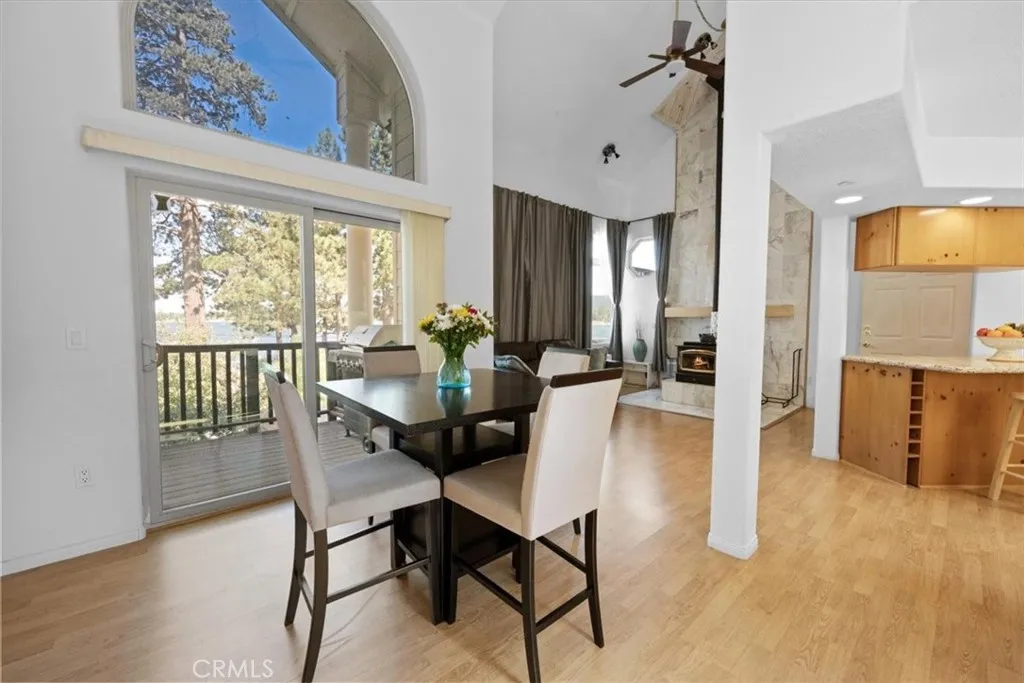 38512 North Shore Drive, Fawnskin, California 92333 home-pic-22