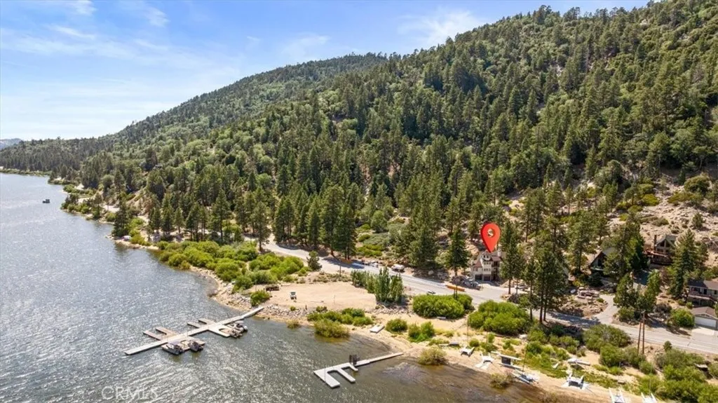 38512 North Shore Drive, Fawnskin, California 92333 home-pic-3