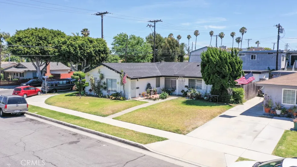 8172 Michael Drive A & B, Huntington Beach, California 92647, ,Residential Income,For Sale,Michael,PW25154165