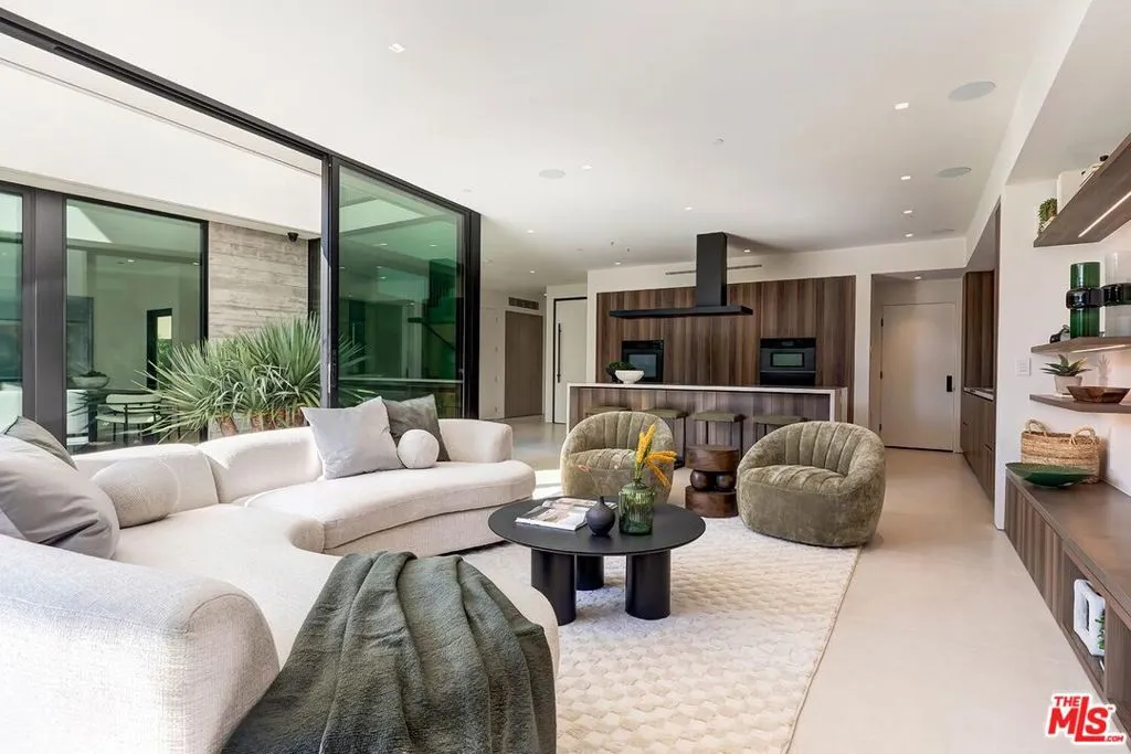 2831 Malcolm Avenue, Los Angeles, California 90064 home-pic-9