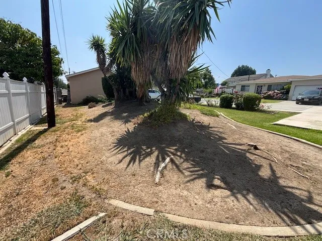 10847 La Mirada Boulevard, Whittier, California 90604