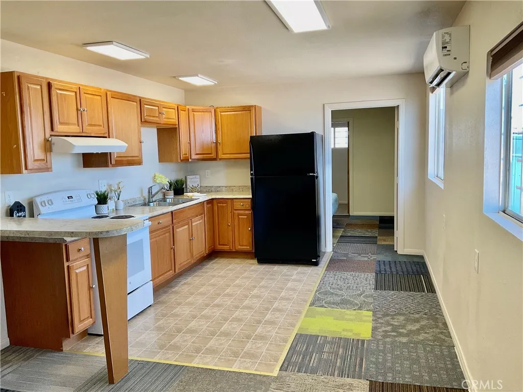 76421 Amboy Road, 29 Palms, California 92277 home-pic-37