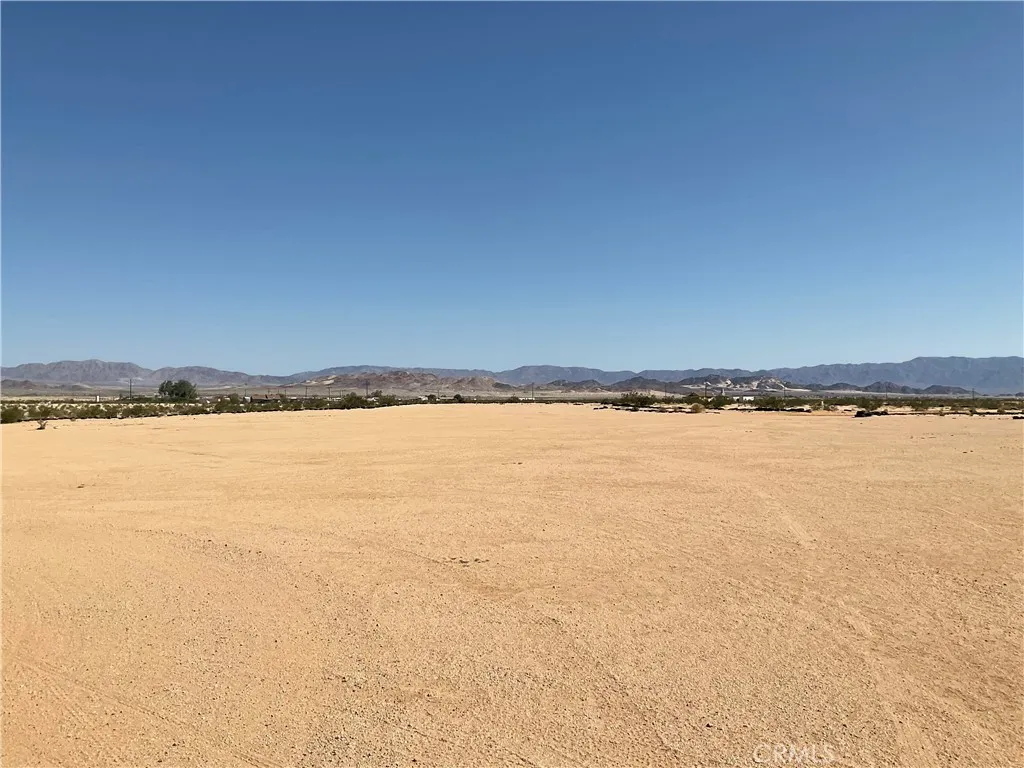 76421 Amboy Road, 29 Palms, California 92277 home-pic-45