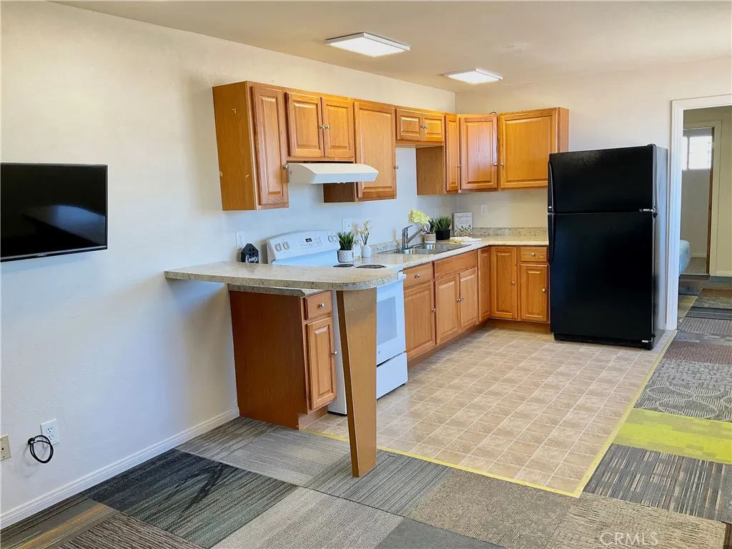 76421 Amboy Road, 29 Palms, California 92277 home-pic-36