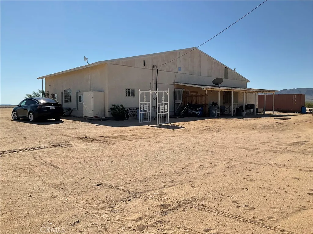 76421 Amboy Road, 29 Palms, California 92277 home-pic-6