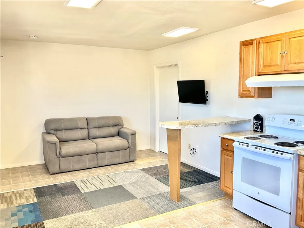 76421 Amboy Road, 29 Palms, California 92277 home-pic-20