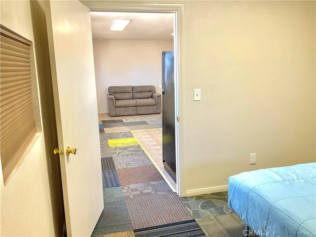 76421 Amboy Road, 29 Palms, California 92277 home-pic-28