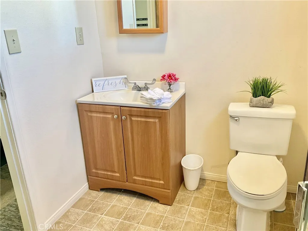 76421 Amboy Road, 29 Palms, California 92277 home-pic-23