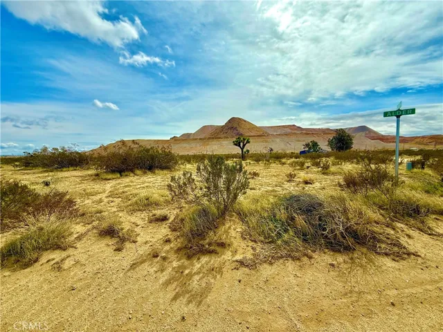 12220 Magazine Gap Drive, Mojave, California 93501