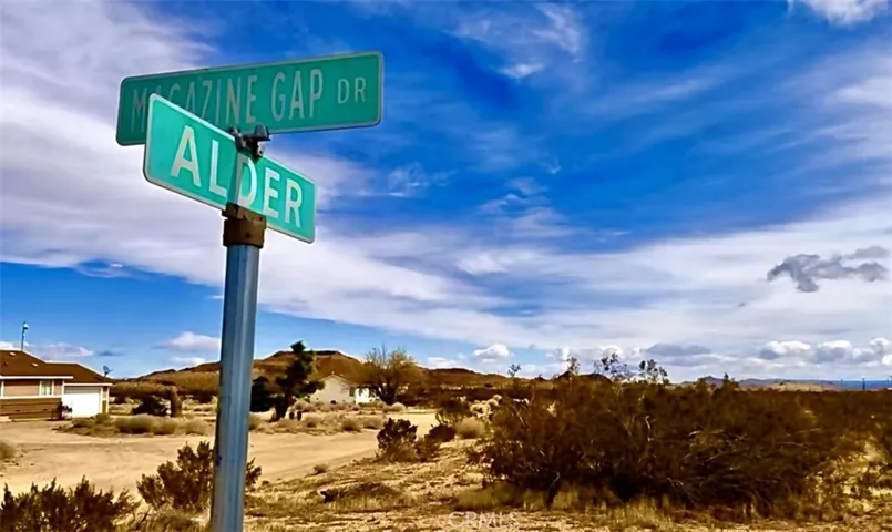 12220 Magazine Gap Drive, Mojave, California 93501