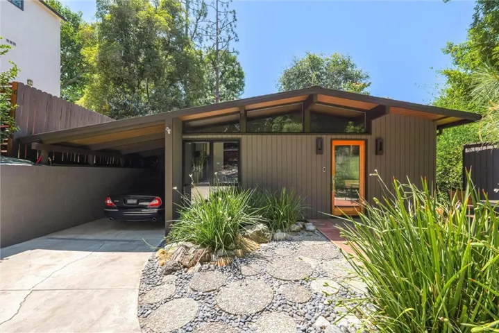 6305 Lomitas Drive, Los Angeles, California 90042
