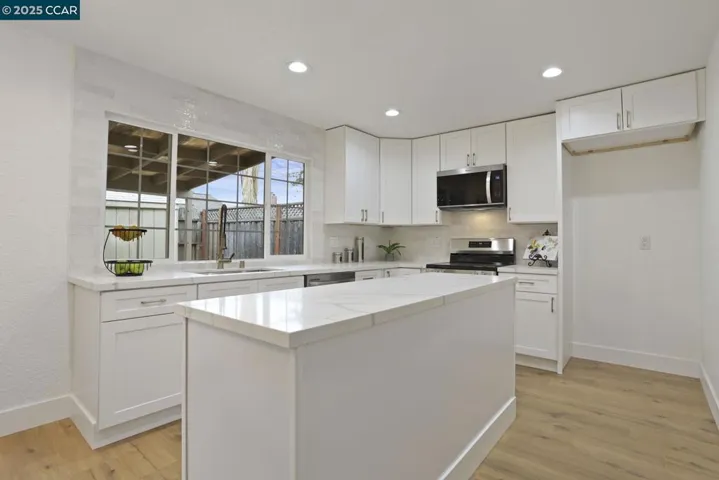 7833 Santa Barbara Drive, Rohnert Park, California 94928-4083