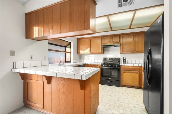 15164 Mesquite Avenue, Victorville, California 92394