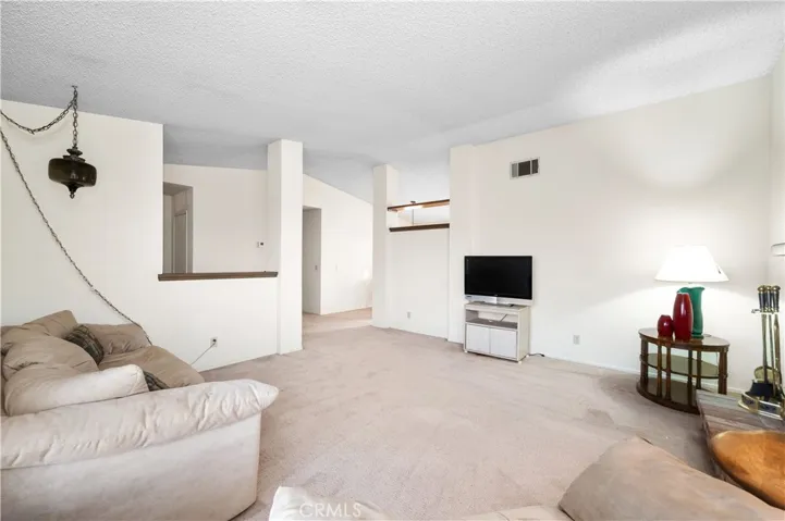15164 Mesquite Avenue, Victorville, California 92394