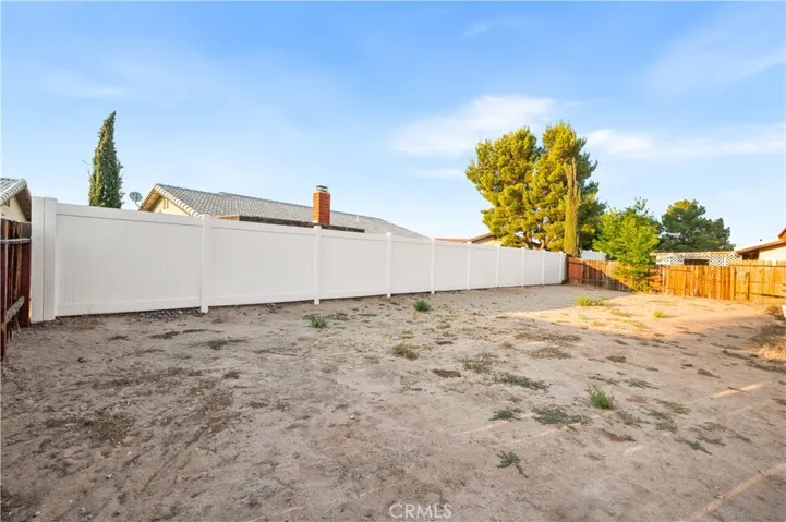 15164 Mesquite Avenue, Victorville, California 92394