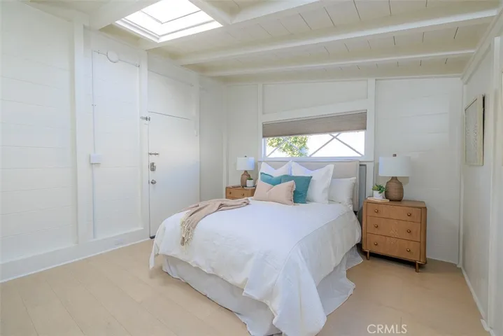 1225 Gaviota Drive, Laguna Beach, California 92651