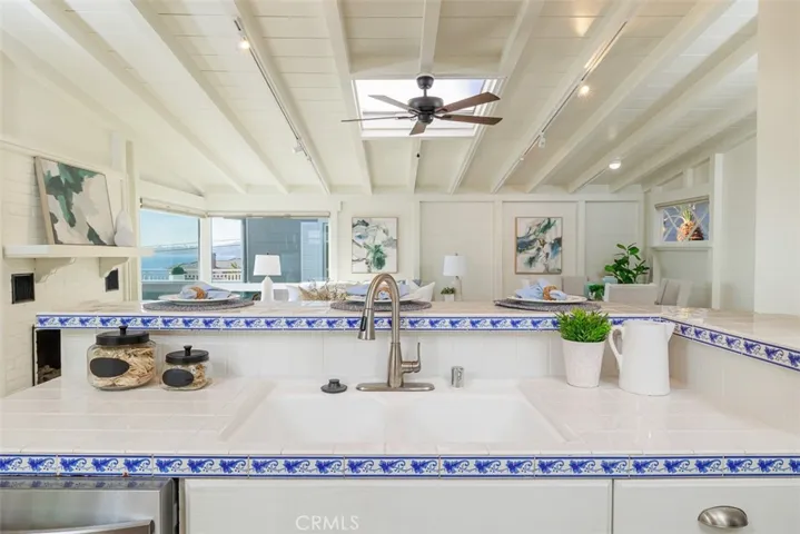 1225 Gaviota Drive, Laguna Beach, California 92651