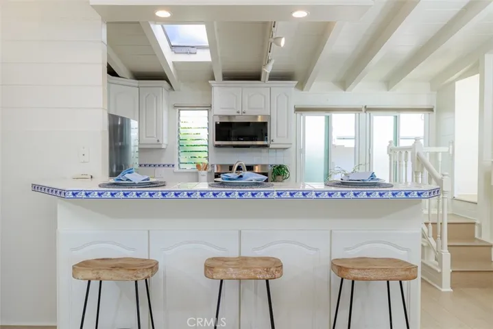 1225 Gaviota Drive, Laguna Beach, California 92651