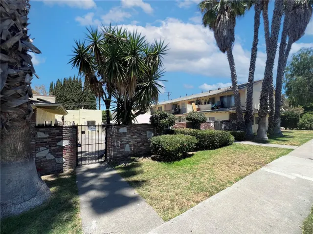 1807 W Sumac Lane, Anaheim, California 92804