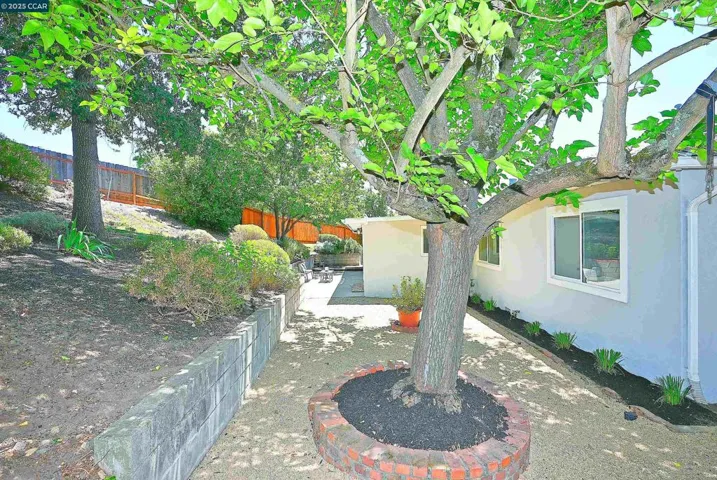10 Westminster Place, Lafayette, California 94549