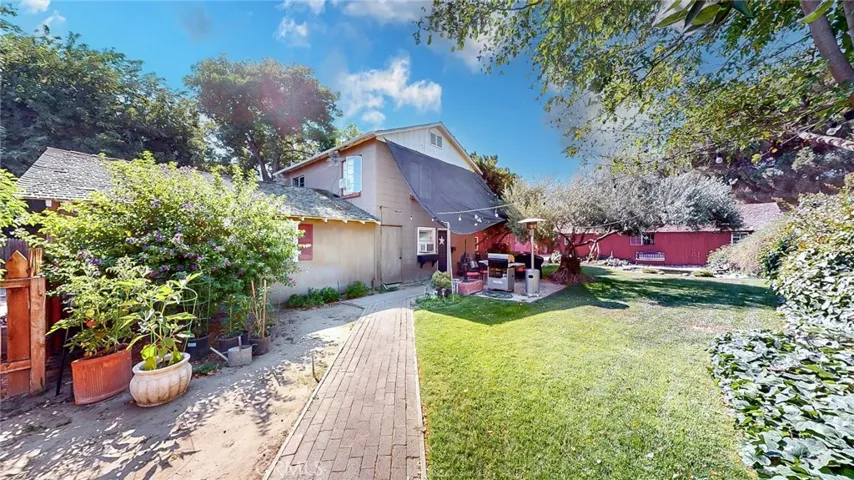 Apartment attached to garage 2 story