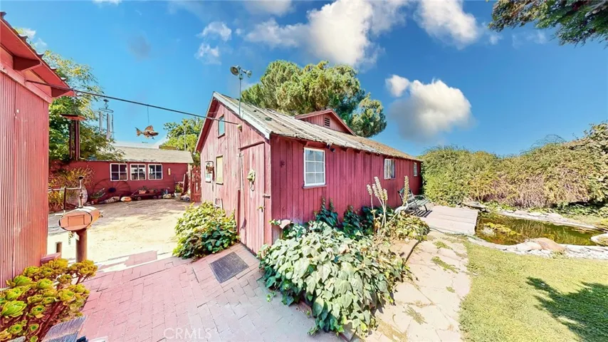Outbuilding used as a shop/storage