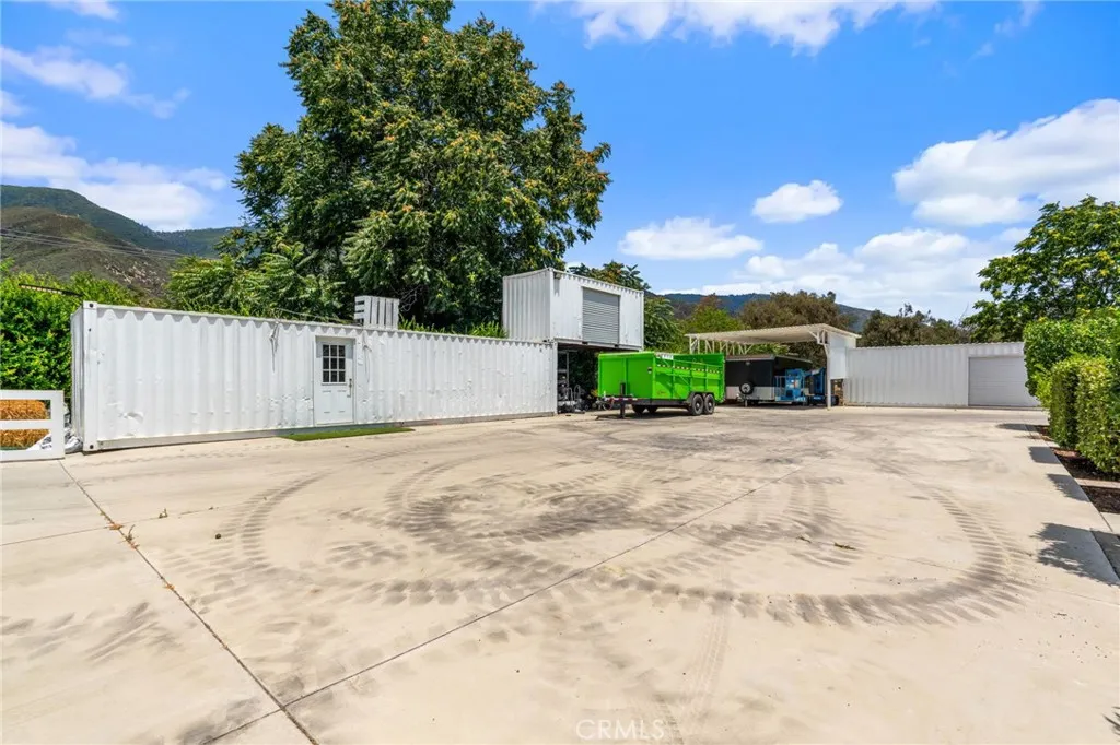 1033 Kimbark Avenue, San Bernardino, California 92407 home-pic-60