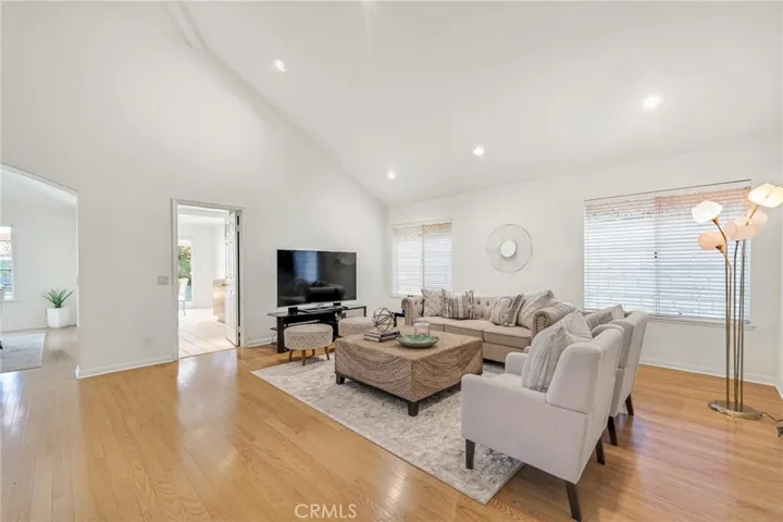 18830 Beechtree Lane, Porter Ranch, California 91326