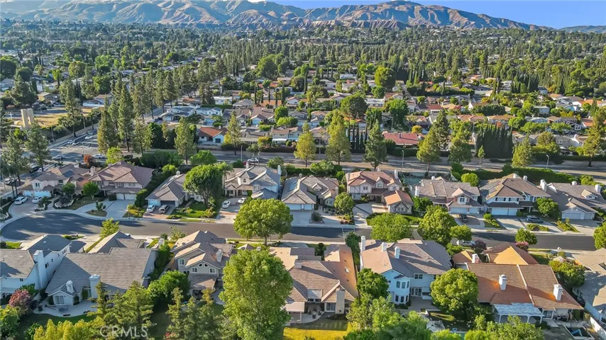 18830 Beechtree Lane, Porter Ranch, California 91326