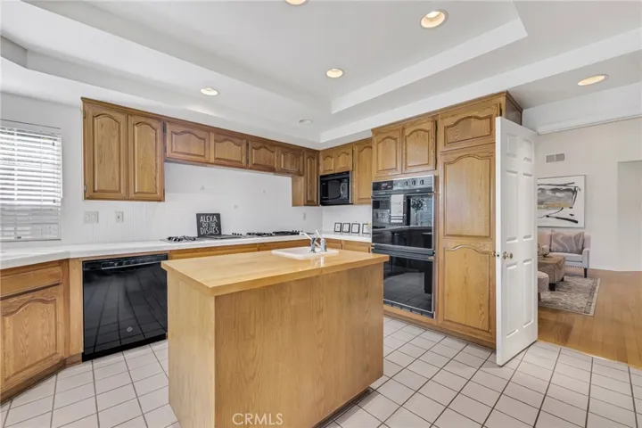 18830 Beechtree Lane, Porter Ranch, California 91326