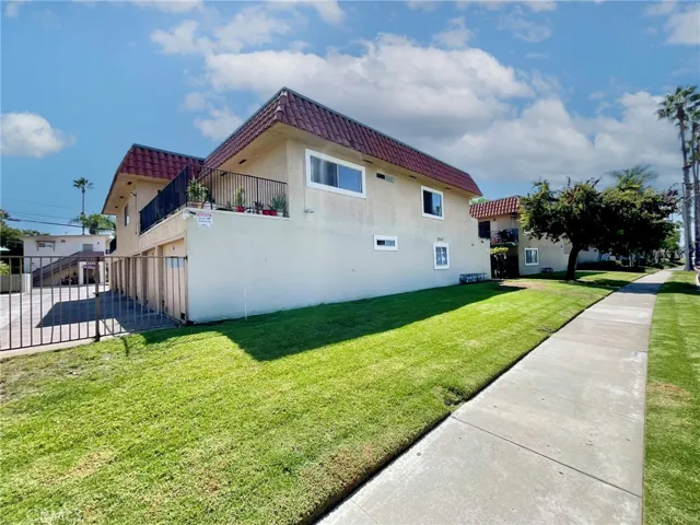 1512 S Ninth Street, Anaheim, California 92802