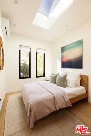 12518 Everglade Street, Los Angeles, California 90066