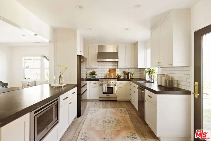 12518 Everglade Street, Los Angeles, California 90066