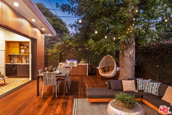 12518 Everglade Street, Los Angeles, California 90066