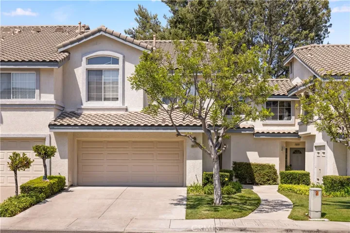 8035 E Treeview Court, Anaheim, California 92808, 3 Bedrooms Bedrooms, ,3 BathroomsBathrooms,Residential,For Sale,Treeview,WS25162248