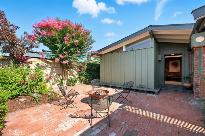 7108 E Mezzanine Way, Long Beach, California 90808