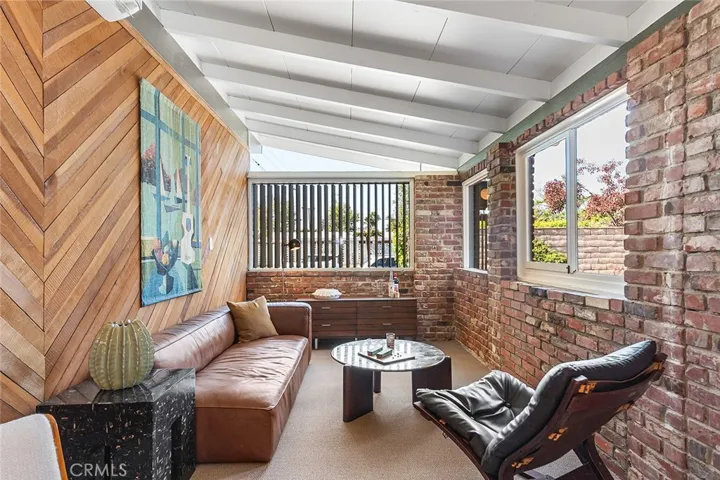 7108 E Mezzanine Way, Long Beach, California 90808