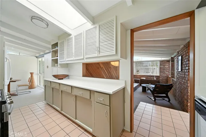7108 E Mezzanine Way, Long Beach, California 90808