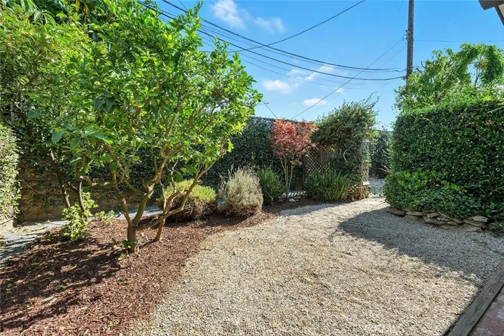 7108 E Mezzanine Way, Long Beach, California 90808