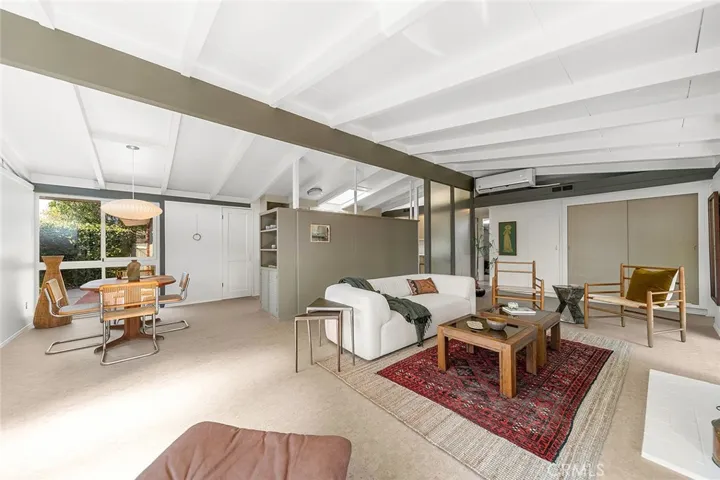 7108 E Mezzanine Way, Long Beach, California 90808